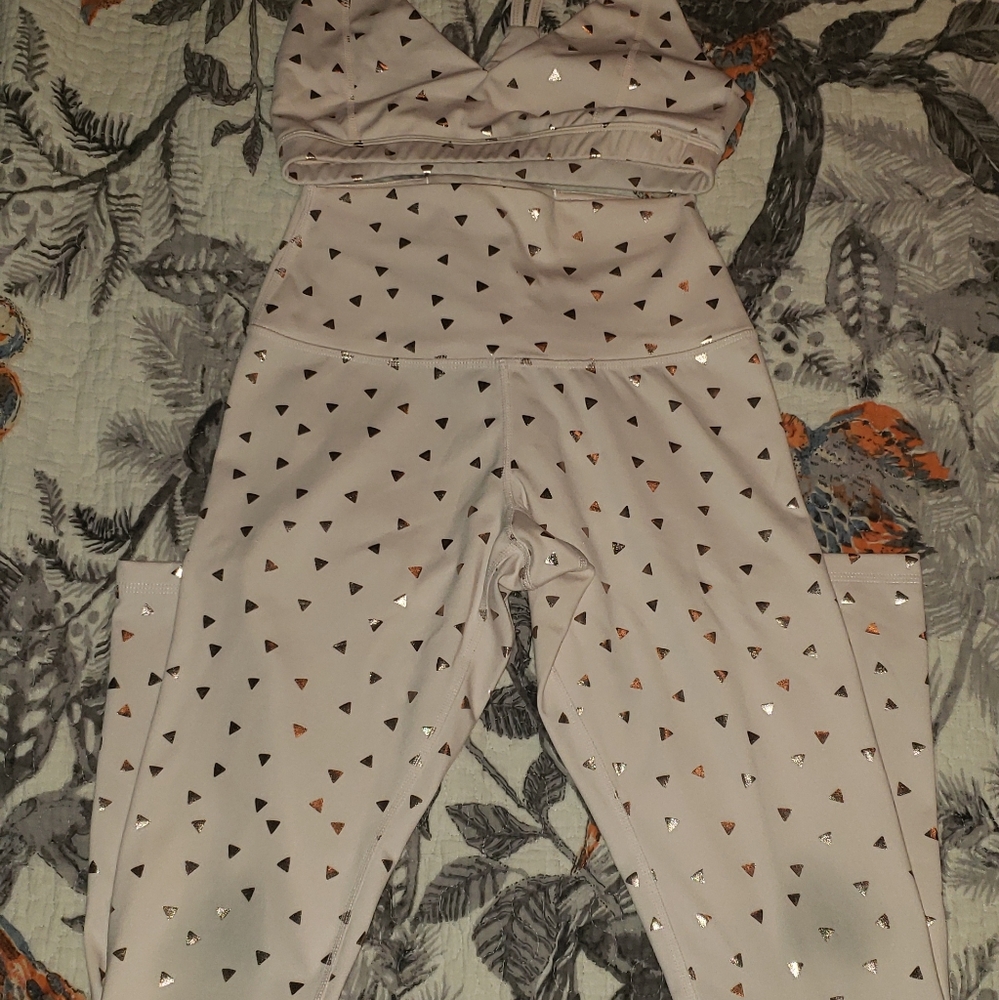 EUC Glyder legging and bralett set